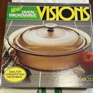 Vintage Corning, Inc. Visions 2.5 L Covered Round Casserole V-33 NIB